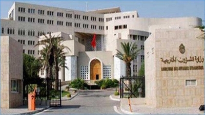 جلسة عمل  بين  وزير الشؤون الخارجيّة والهجرة والتونسيين بالخارج و وزير الشؤون الخارجية والجالية الوطنية بالخارج الجزائري